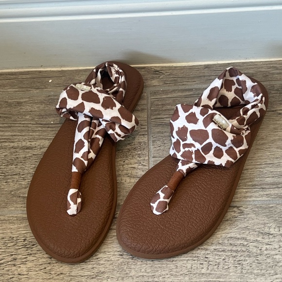 NWT Sanuk Yoga Sling 2 Womens Size 6 Giraffe Casual Comfort Thong Sandals NWT - Picture 2 of 7